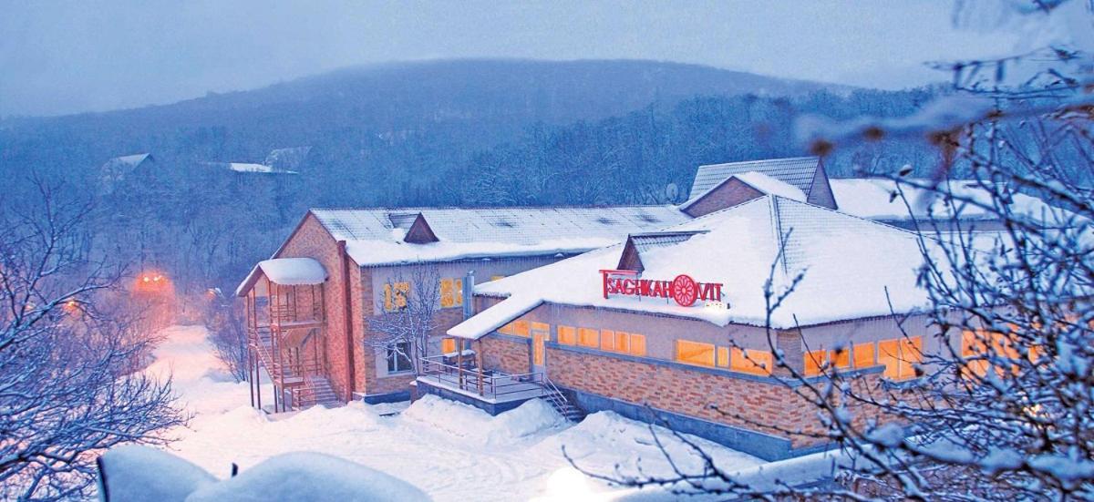 Tsaghkahovit Hotel Tsaghkadzor Eksteriør billede