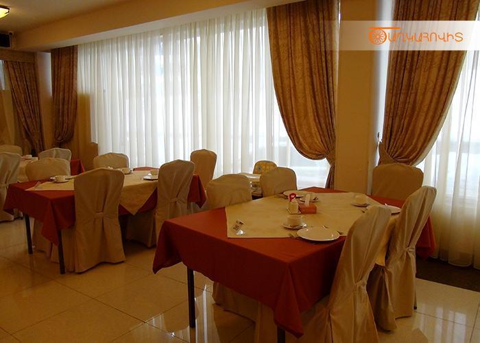 Tsaghkahovit Hotel Tsaghkadzor Eksteriør billede